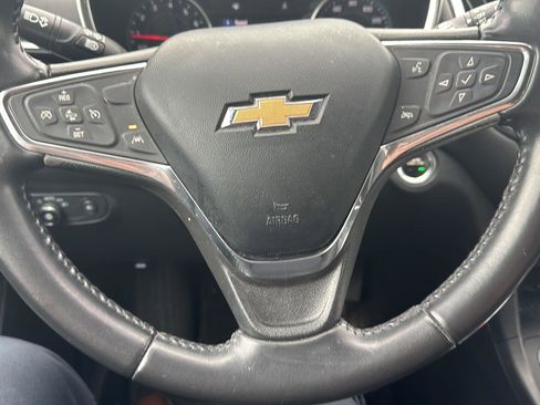 Used 2021 Chevrolet Equinox LT FWD image 13