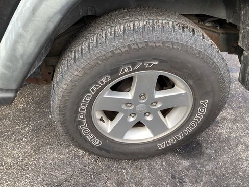 Used 2013 Jeep Wrangler Sport image 6