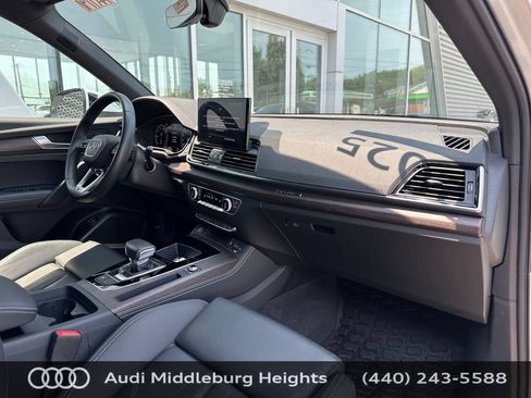 Used 2025 Audi Q5 e Premium Plus w/ Premium Plus Package AWD/4WD image 19