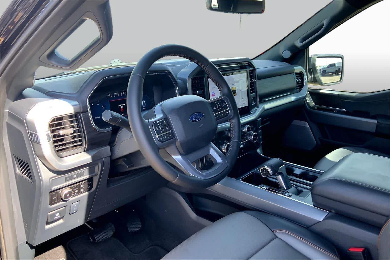 Used 2025 Ford F150 Lariat w/ Equipment Group 501A Mid AWD/4WD image 18