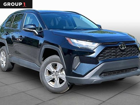 Certified 2025 Toyota RAV4 XLE AWD/4WD image 3
