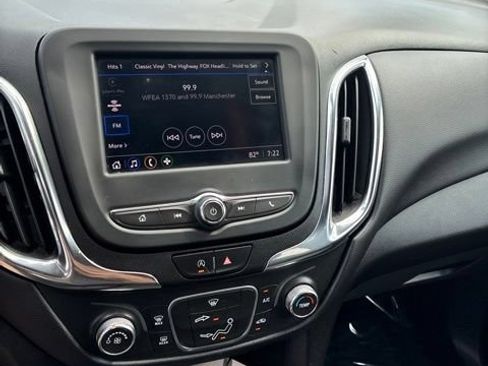 Used 2022 Chevrolet Equinox LT AWD/4WD image 12