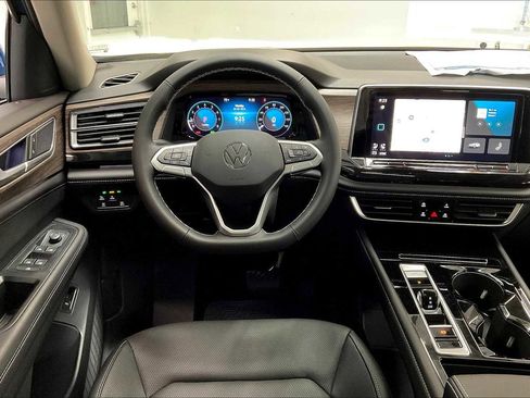 New 2025 Volkswagen Atlas SEL image 15
