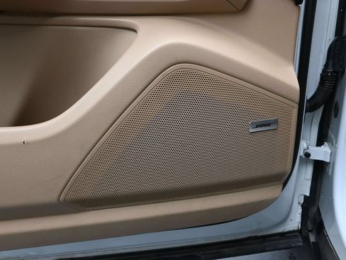 Certified 2022 Porsche Cayenne AWD/4WD image 13