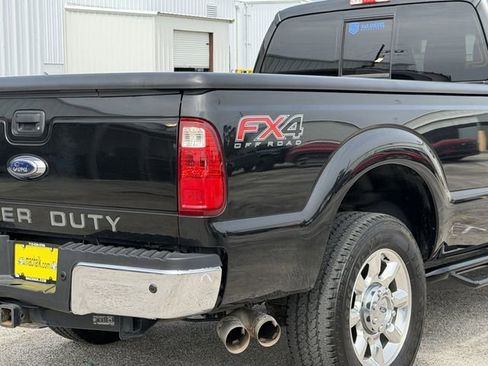 Used 2015 Ford F250 Lariat w/ Lariat Interior Package AWD/4WD image 10
