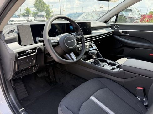 New 2025 Hyundai Sonata SE image 9