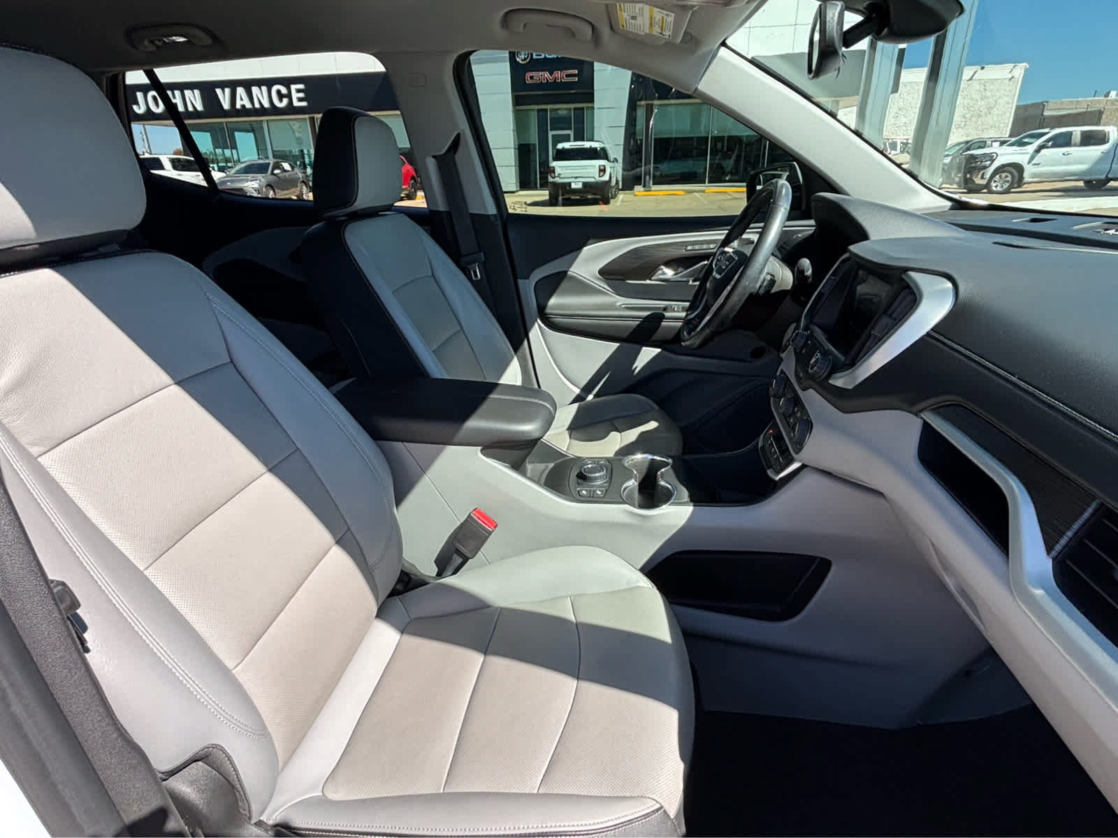 Used 2022 GMC Terrain SLT w/ Infotainment Package II AWD/4WD image 12