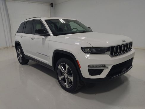 Used 2022 Jeep Grand Cherokee Limited 4xe AWD/4WD image 13