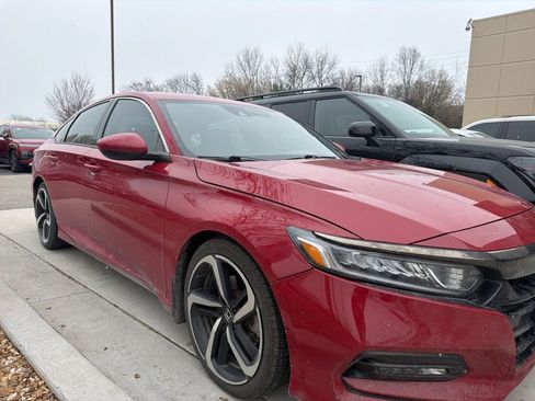Used 2018 Honda Accord Sport image 1