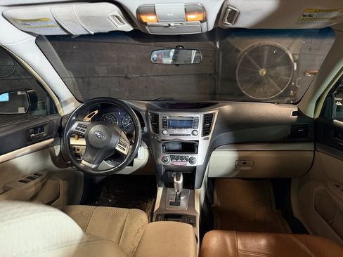 Used 2012 Subaru Outback 2.5i Premium AWD/4WD image 12