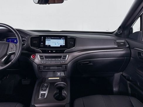 Certified 2023 Honda Passport TrailSport image 12