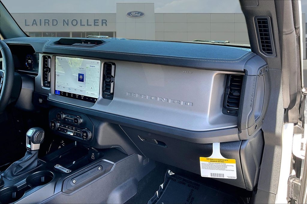 New 2026 Ford Bronco Outer Banks AWD/4WD image 29