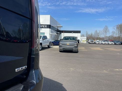 Used 2024 Cadillac Escalade Sport Platinum image 37