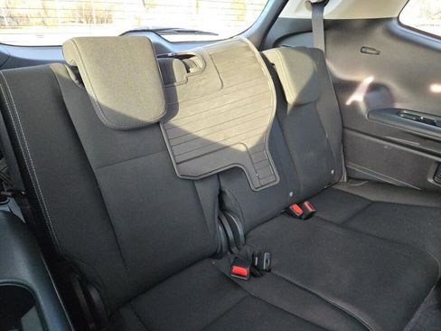 Used 2021 Subaru Ascent Premium image 11