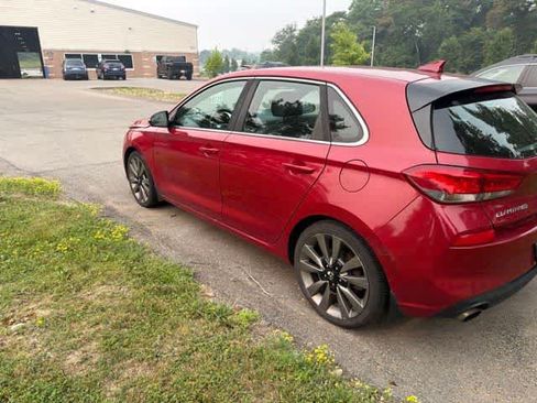 Used 2018 Hyundai Elantra GT Sport FWD image 10