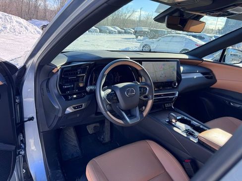 Used 2024 Lexus RX 350 Premium image 9