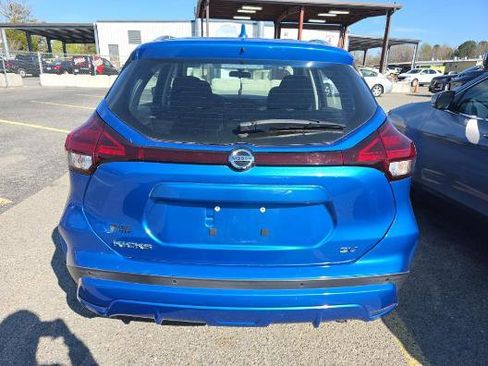 Used 2021 Nissan Kicks SV image 5