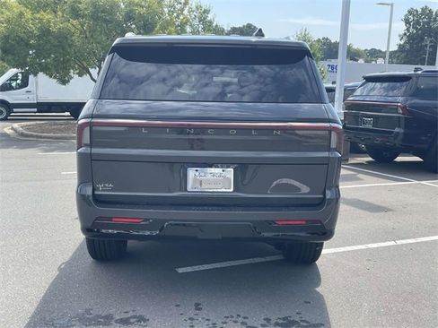 New 2025 Lincoln Navigator Black Label image 31