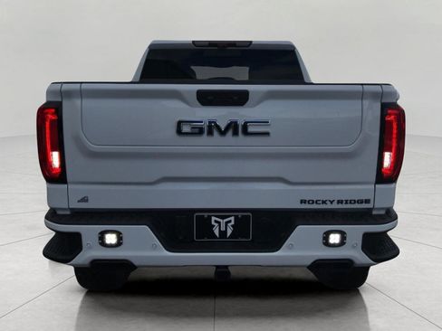 New 2026 GMC Sierra 1500 AT4 w/ AT4 Premium Package AWD/4WD image 43
