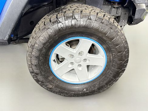 Used 2016 Jeep Wrangler Sport image 27