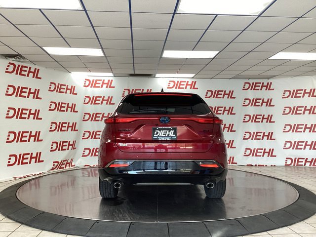 Used 2024 Toyota Venza Nightshade AWD/4WD image 6