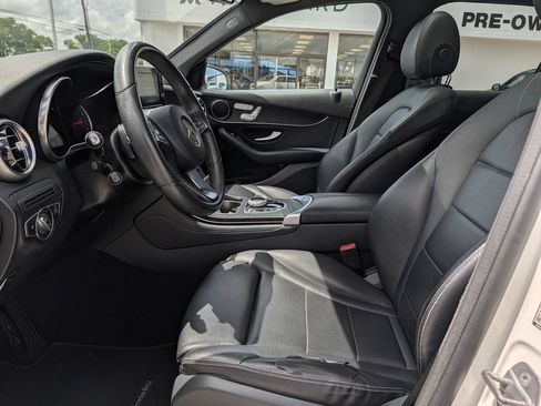 Used 2018 Mercedes-Benz GLC 300 image 27