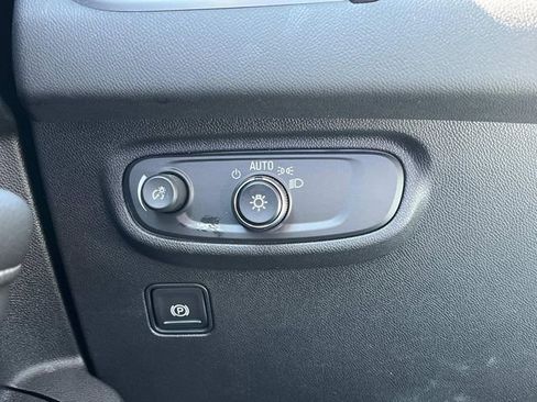 Used 2023 GMC Terrain SLE w/ LPO, Floor Liner Package FWD image 35
