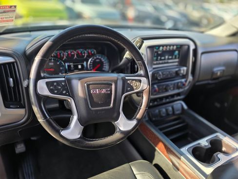 Used 2018 GMC Sierra 1500 SLT w/ Enhanced Driver Alert Package image 20