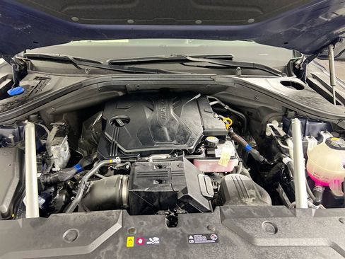 Used 2025 Genesis GV70 2.5T w/ Select Package image 19