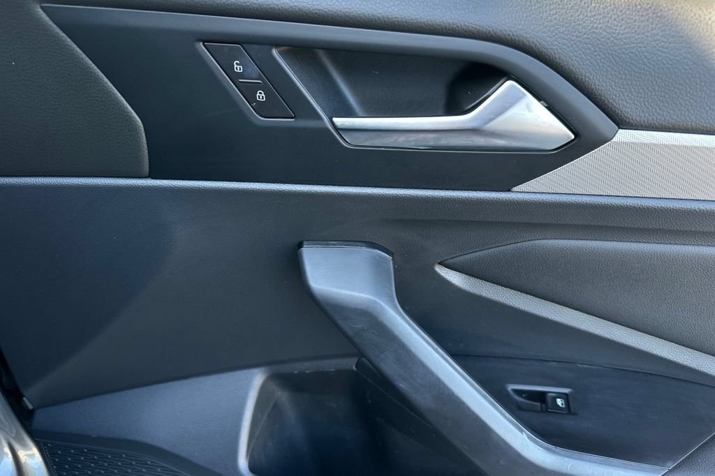 Used 2019 Volkswagen Jetta S w/ Driver Assistance Package FWD image 19