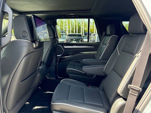 New 2026 Cadillac Escalade Sport image 10