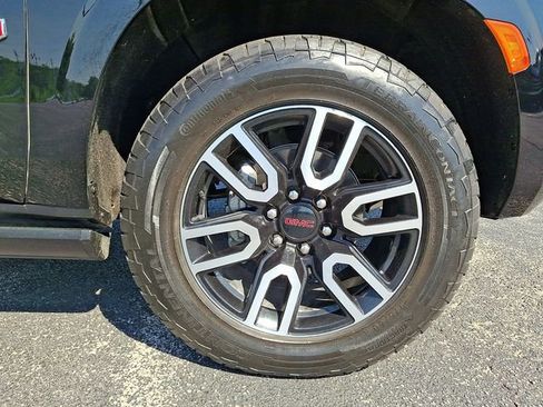 Certified 2023 GMC Yukon XL AT4 w/ AT4 Premium Package AWD/4WD image 9