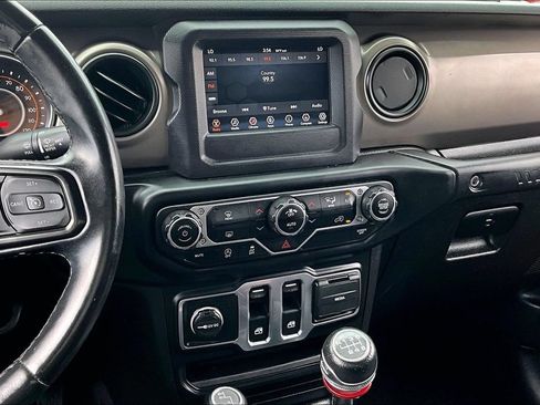 Used 2020 Jeep Wrangler Sport AWD/4WD image 7