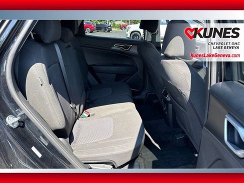 Used 2026 Kia Sportage LX FWD image 12