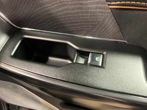 Used 2024 Ford F350 Platinum image 25