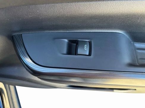 Used 2021 GMC Acadia SLT w/ Premium Package image 24