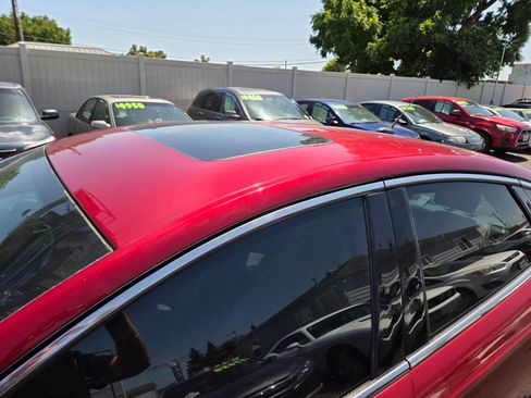 Used 2017 Ford Fusion SE w/ Fusion SE Technology Package image 7