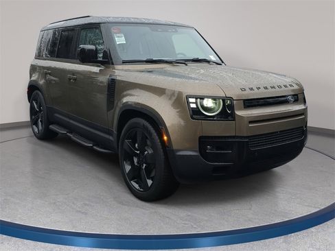 New 2026 Land Rover Defender 110 S image 3