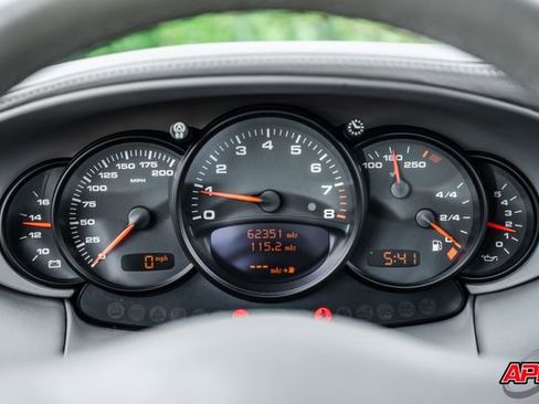 Used 2002 Porsche 911 Carrera RWD image 7