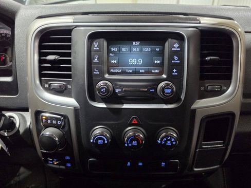 Used 2019 RAM 1500 Warlock AWD/4WD image 37