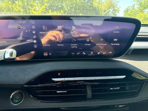 New 2027 Buick Enclave Sport Touring w/ Power Package AWD/4WD image 21
