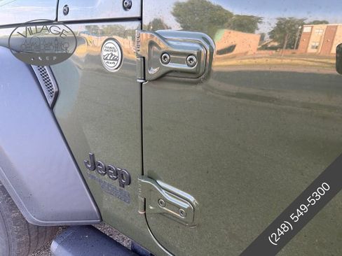Used 2021 Jeep Wrangler Unlimited Sport AWD/4WD image 2