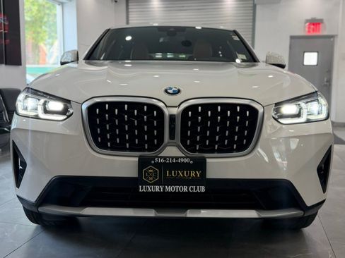 Used 2024 BMW X4 xDrive30i w/ Parking Assistance Package AWD/4WD image 2