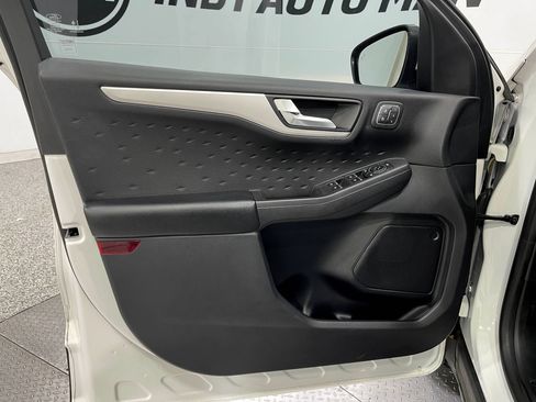 Used 2020 Ford Escape SEL FWD image 15