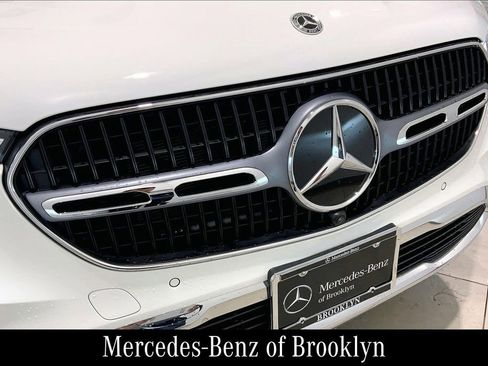 Used 2026 Mercedes-Benz GLC 300 4MATIC image 32