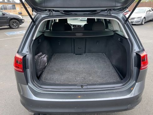 Used 2016 Volkswagen Golf S image 15