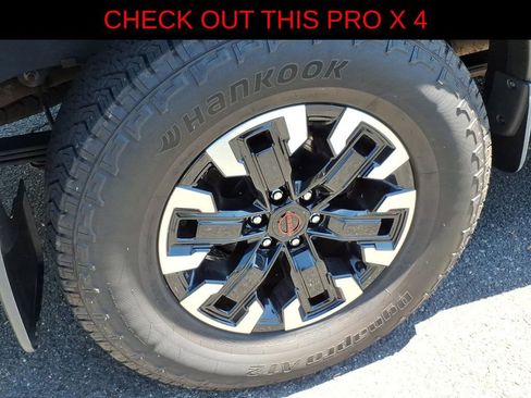 Used 2023 Nissan Frontier PRO-4X w/ Pro Convenience Package AWD/4WD image 7