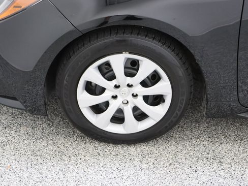 Used 2023 Toyota Corolla LE image 11
