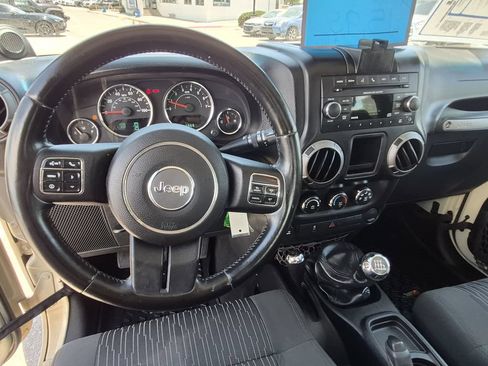 Used 2012 Jeep Wrangler Sport w/ Connectivity Group AWD/4WD image 10
