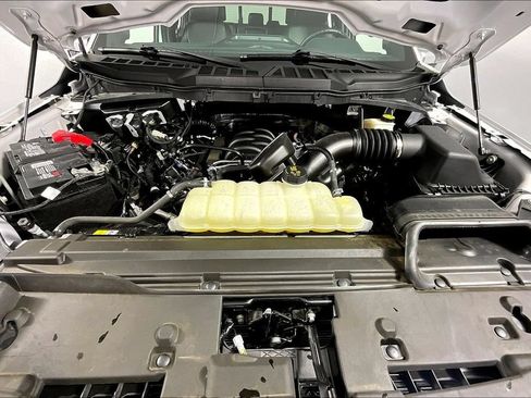 Used 2024 Ford F150 Lariat w/ FX4 Off-Road Package AWD/4WD image 9